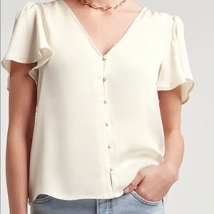 NEW WITH TAGS- flutter sleeve button up shirt